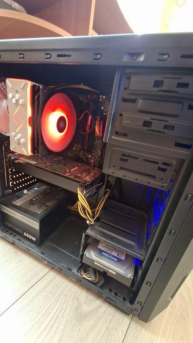 Настолен компютър