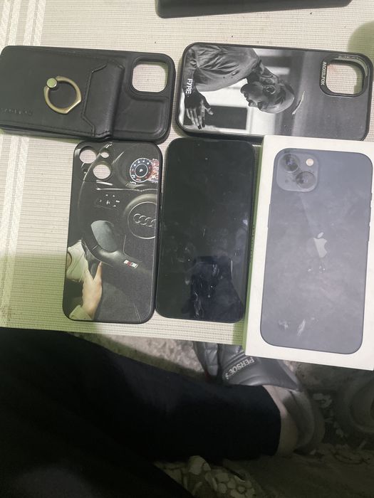 IPhone 13 на части