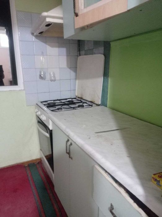 Qizarga kunlik oylik ijaraga kvartira bor. Bezxazayka