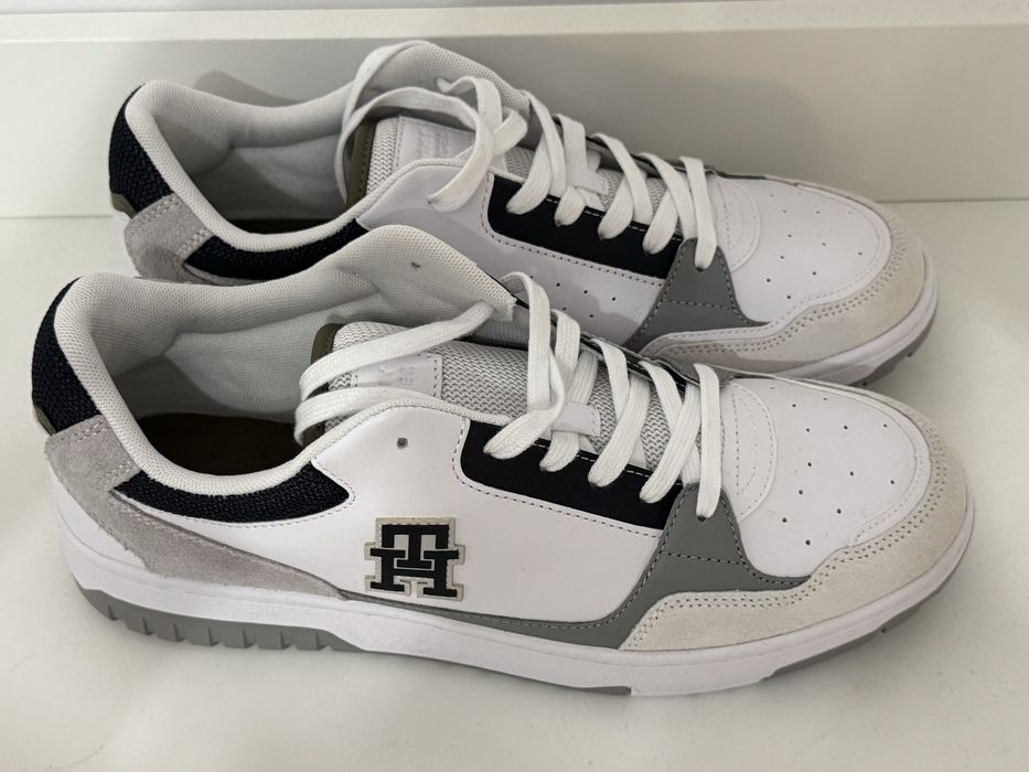 Нови Tommy Hilfiger маратонки