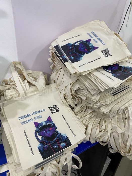 Pechat - Futbolka , Hudi , svitshot , kepka , finka , polo larga logo