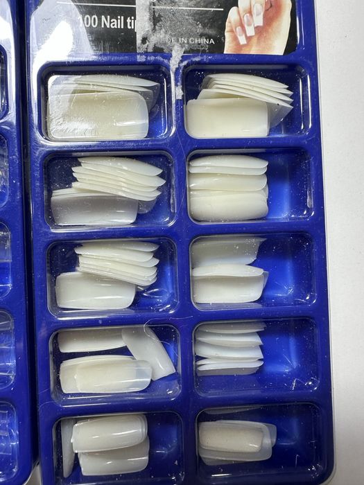 Гелови типсове за нокти