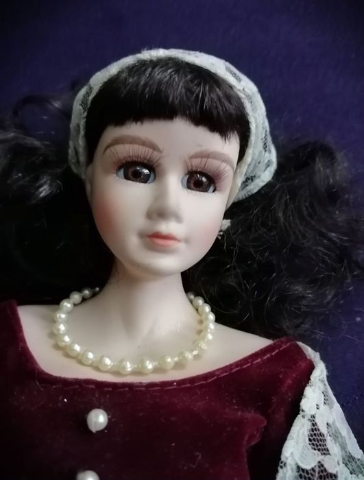 Papusa portelan Bisque