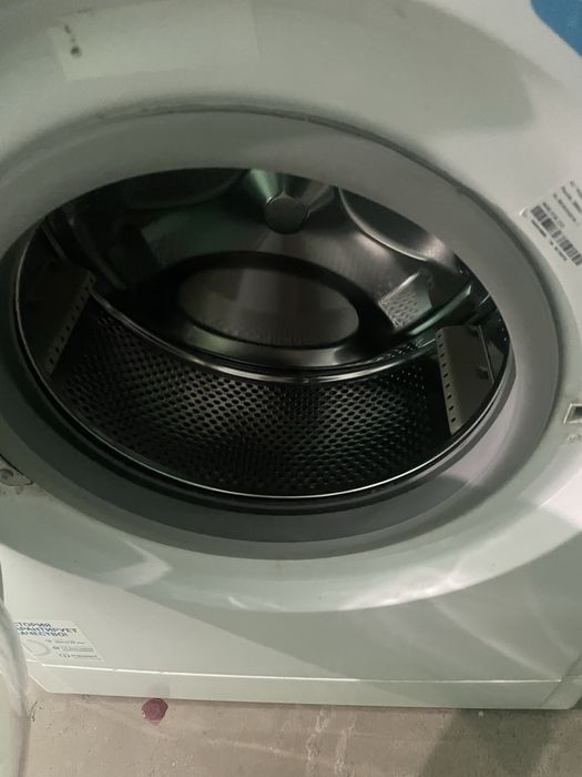 Продам стиралку на запчасти