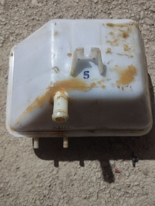 Уаз Патриот Расширительный бачок