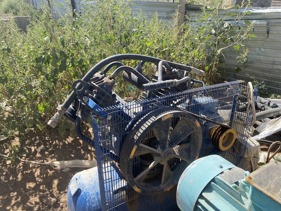 Продам помпу с компрессороми