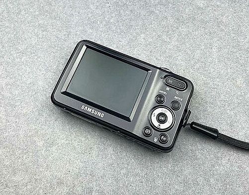 Цифровой фотоаппарат Canon