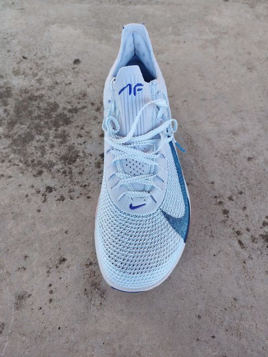 Vând Nike flyknet noi