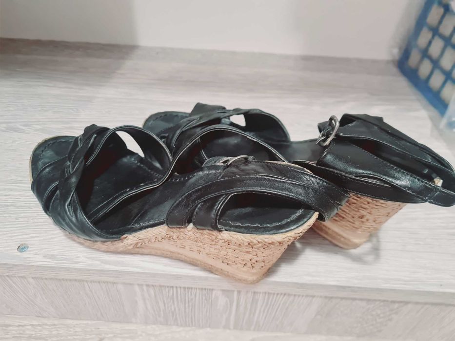 Черни сандали естествена кожа