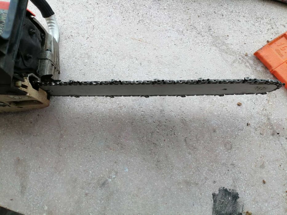 Електрически трион - резачка за дърва Lion