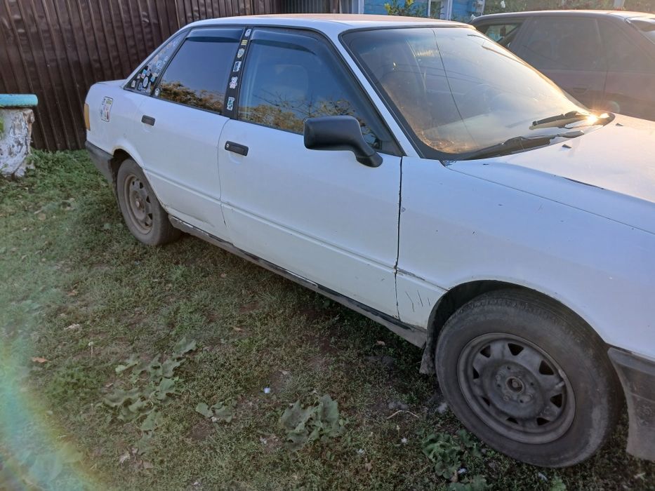 Продам автомобиль ауди 80