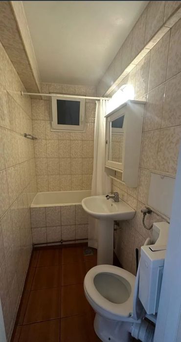 Vand apartament 2 camere zona parc Cismigiu Bucuresti