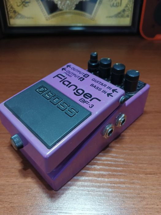 BOSS BF-3 Flanger для электрогитары и бас гитары
Бре
