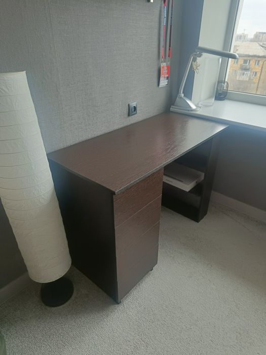 Продам письменный стол