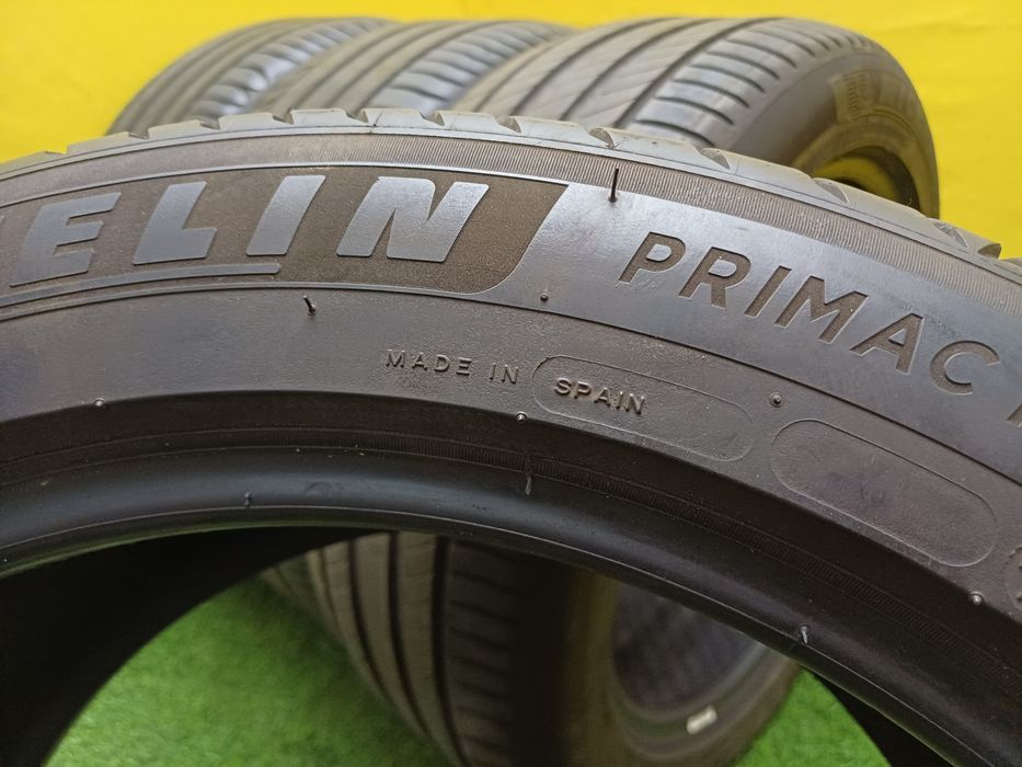 Шины 255/45 R18 Michelin комплект.
