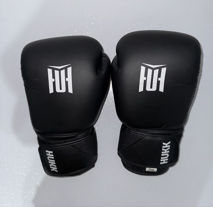 Боксерские перчатки HUKK