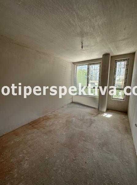 Продава се Тристаен апартамент в Пловдив, Кючук Париж - 101 кв.м за 990 €/кв.м - Снимка #3