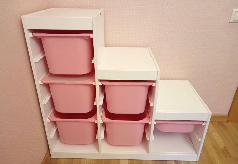 Стеллаж с ящиками под хранение