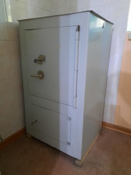 Сейф прочный и надёжный 100%