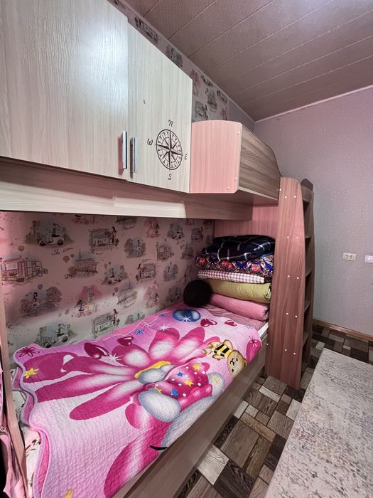 Двухъярусная кровать