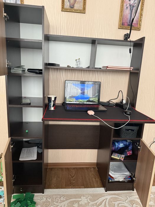 Компьютерный стол