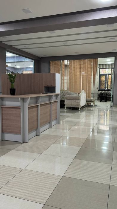 Сдаётся Помещение в Здание 550м2 с ремонтом метро Ойбек (N206)