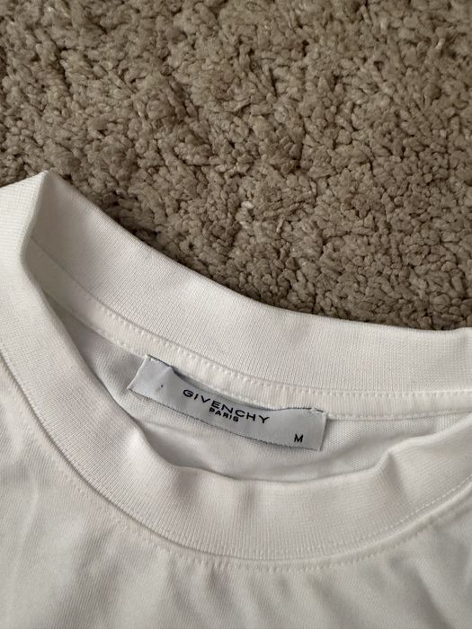 Tricou Givenchy nou