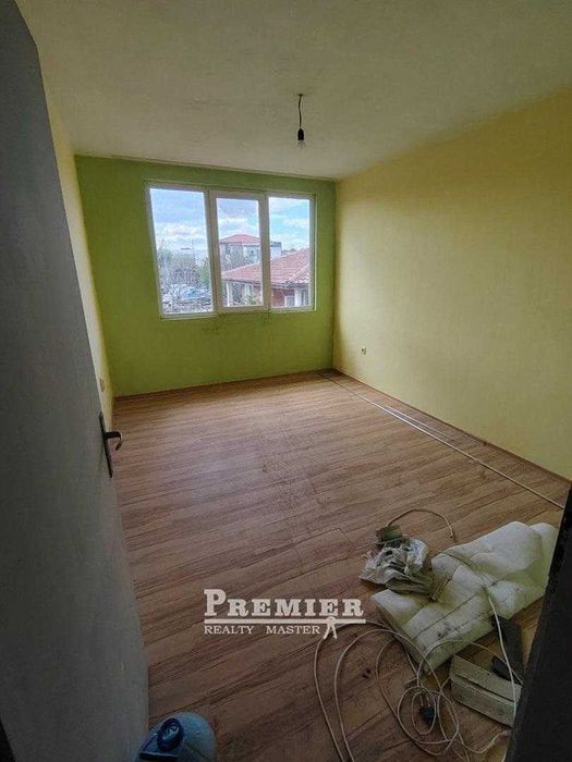 Етаж от къща в с.Тънково