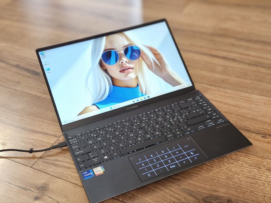 Laptop Asus Zenbook Intel i7 1165G7, 16GB DDR4, SSD PCIe 1TB, 14 inch