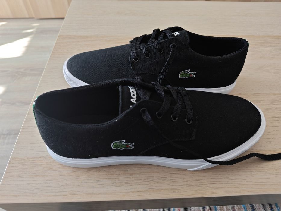 Pantofi negriLacoste