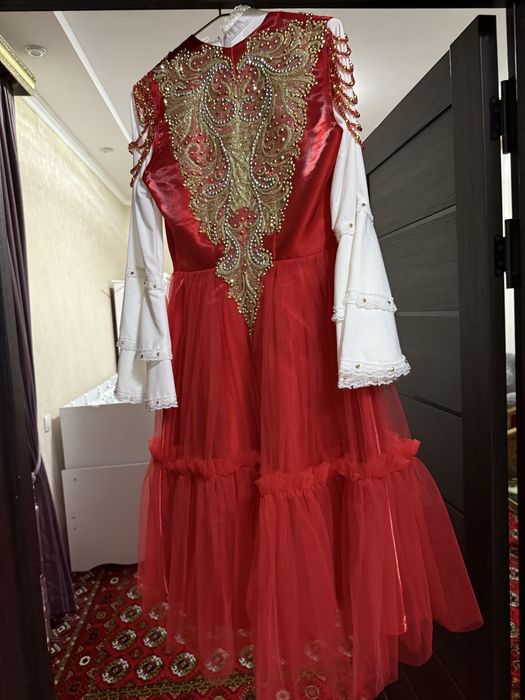 Ansambl faqat 1 marta kiyilgan