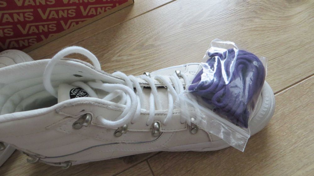 Отлични кожени кецове VANS  37н.