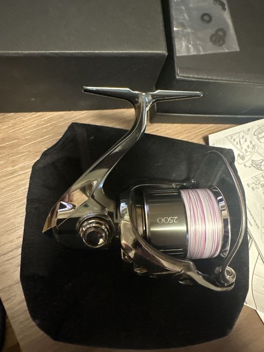 Shimano Stela 2500-k