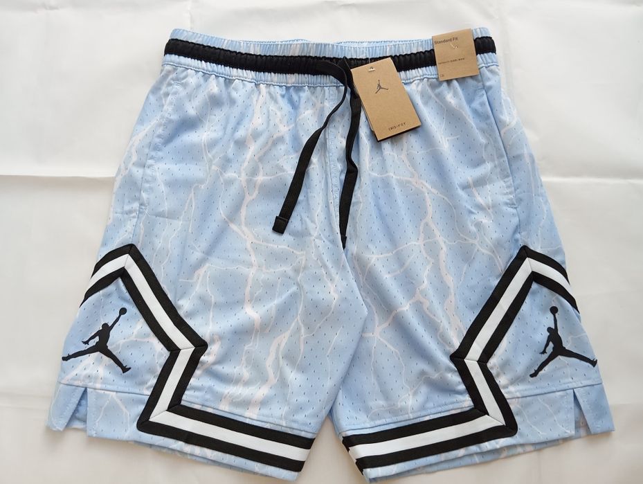 Pantaloni scurti Jordan - Marimea M - Albastru deschis