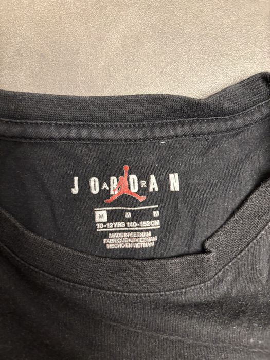 Тениски на NIKE JORDAN