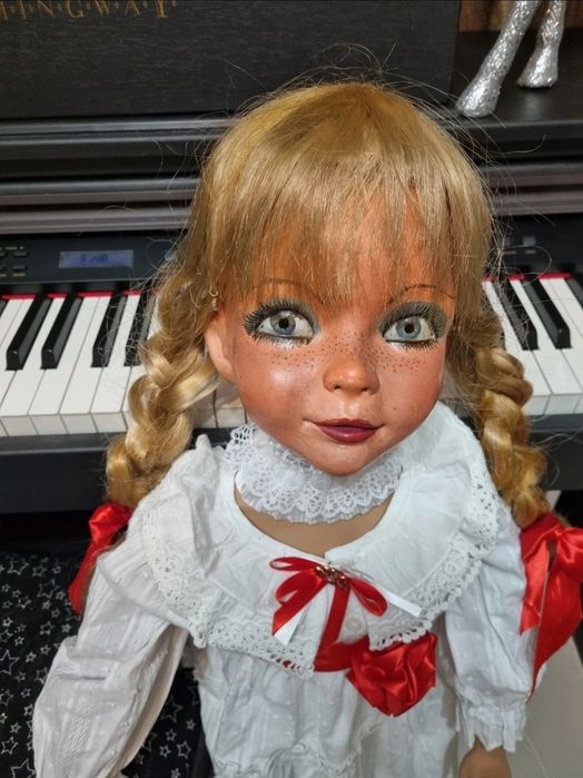 Un exemplar de muzeu. Annabelle