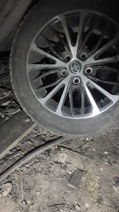 Продам зимние шины