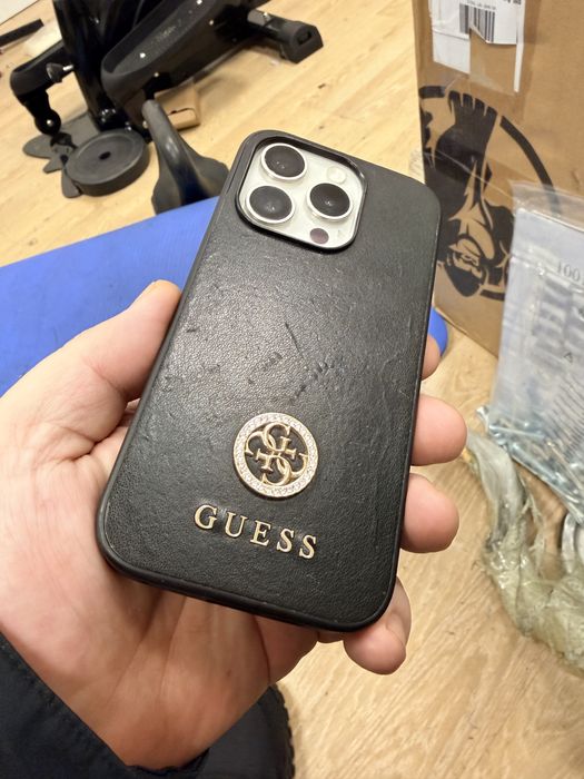 Iphone 15 pro 256 giga ca nou baterie 83 %  pret 2500 lei urgent