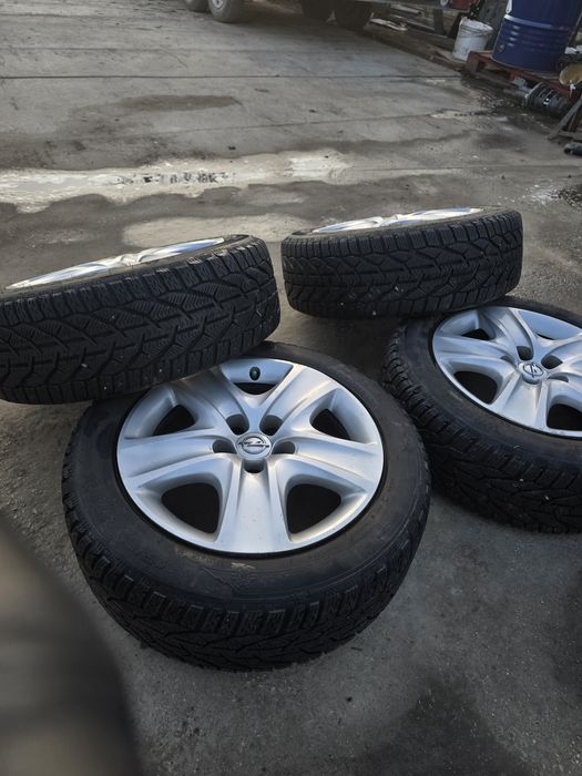 Set jante structurate 5x105 Opel Astra J K 225 50 17 roti iarna