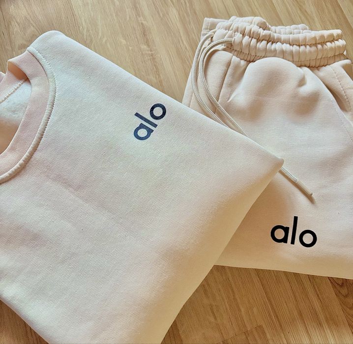 Alo yoga - дамски екип