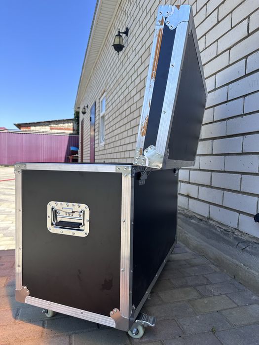 Продается Кейс большой.