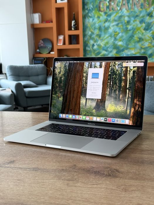 Macbook Pro 15” 2018 i7 16 GB RAM * GRAND * Garantie 1 AN