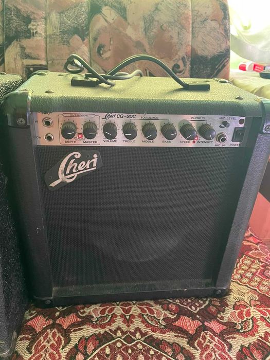 Vand amplificator peavey