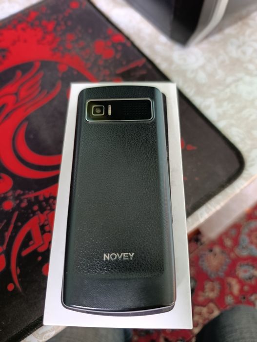 Продам б/у телефон Novey  P30 в отличном состоянии.