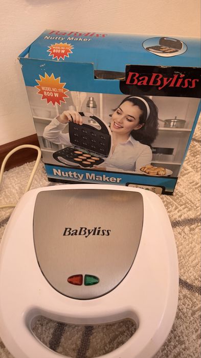 Орешница с коробкой