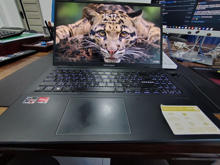 Kompyuter: Asus vivobook