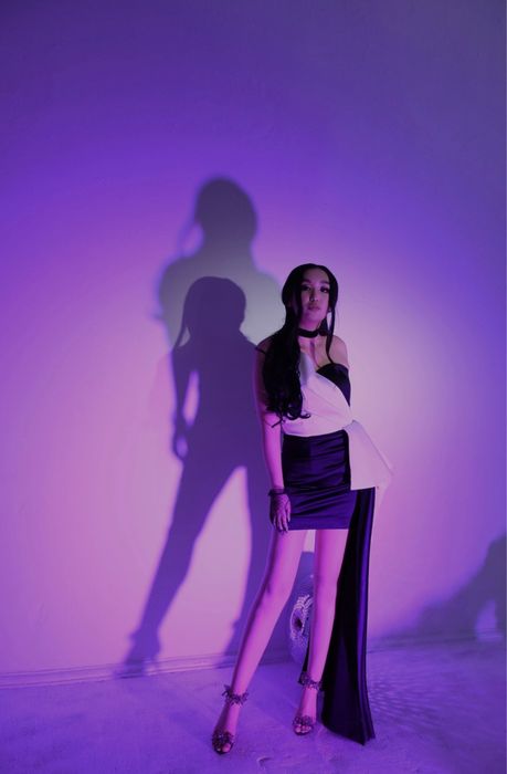 Платье черно белый