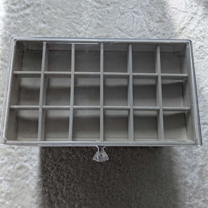 Нова кутия за бижута