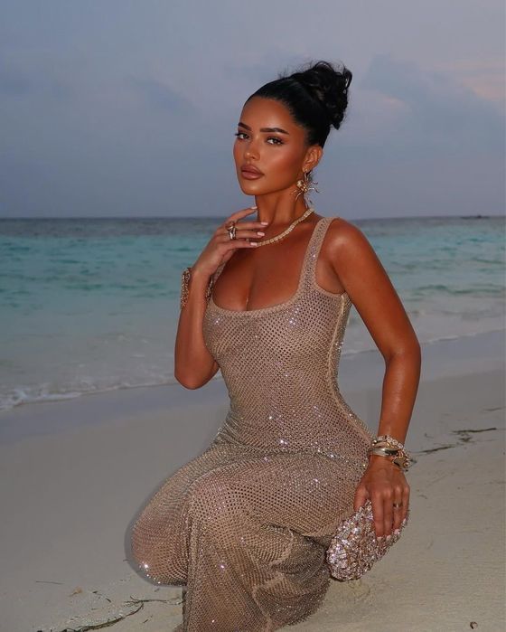 Рокля с камъни модел на Babyboo fashion