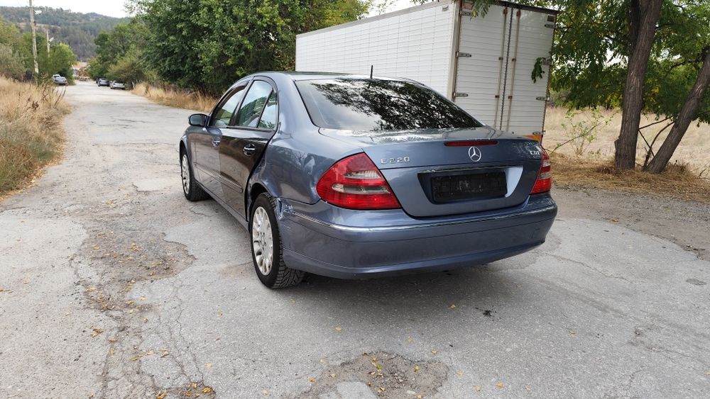 На части Мерцедес Е класа W211  ,2,2 CDI 150кс ОМ646